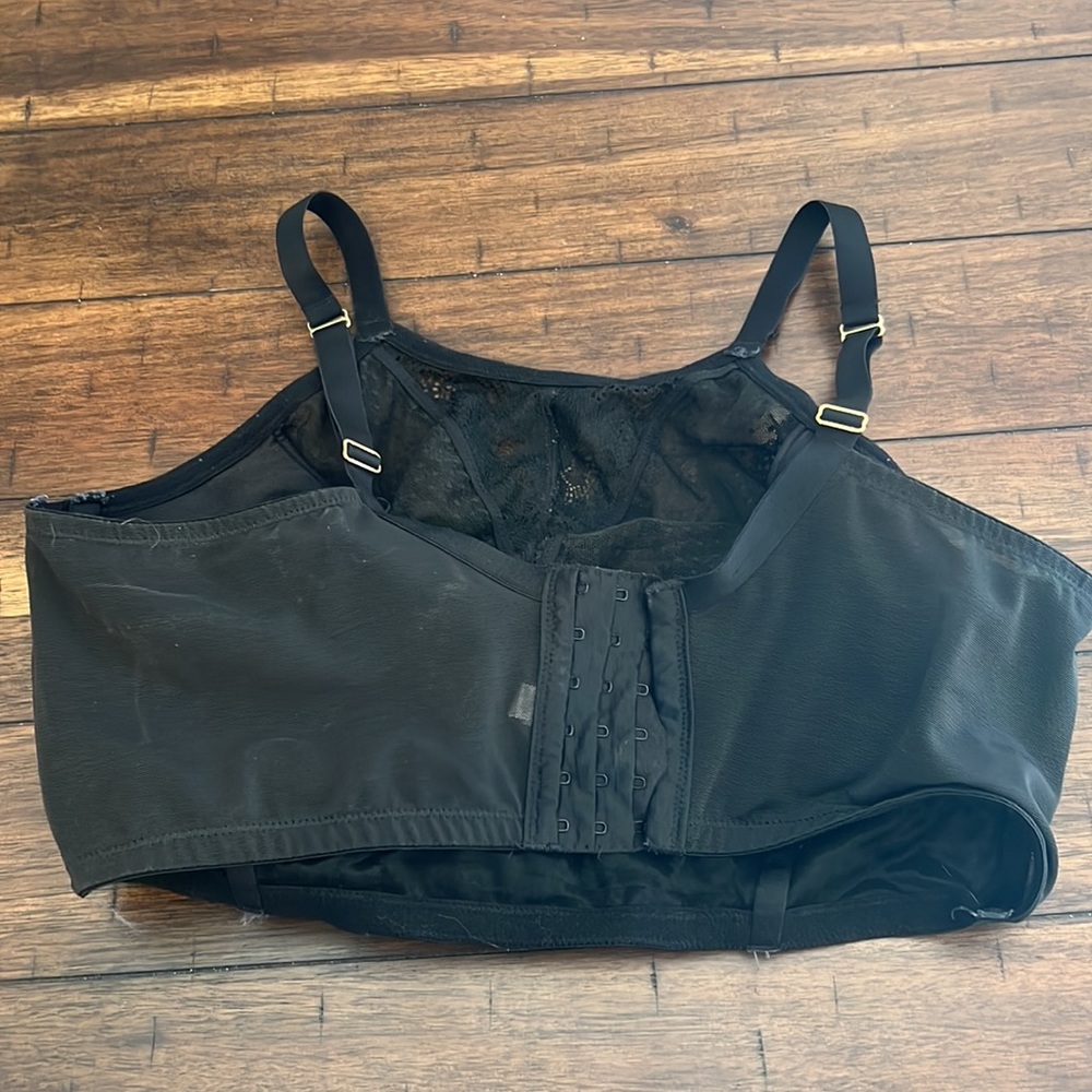 Cacique Black 40DD High Neck Bra - Picture 3 of 5